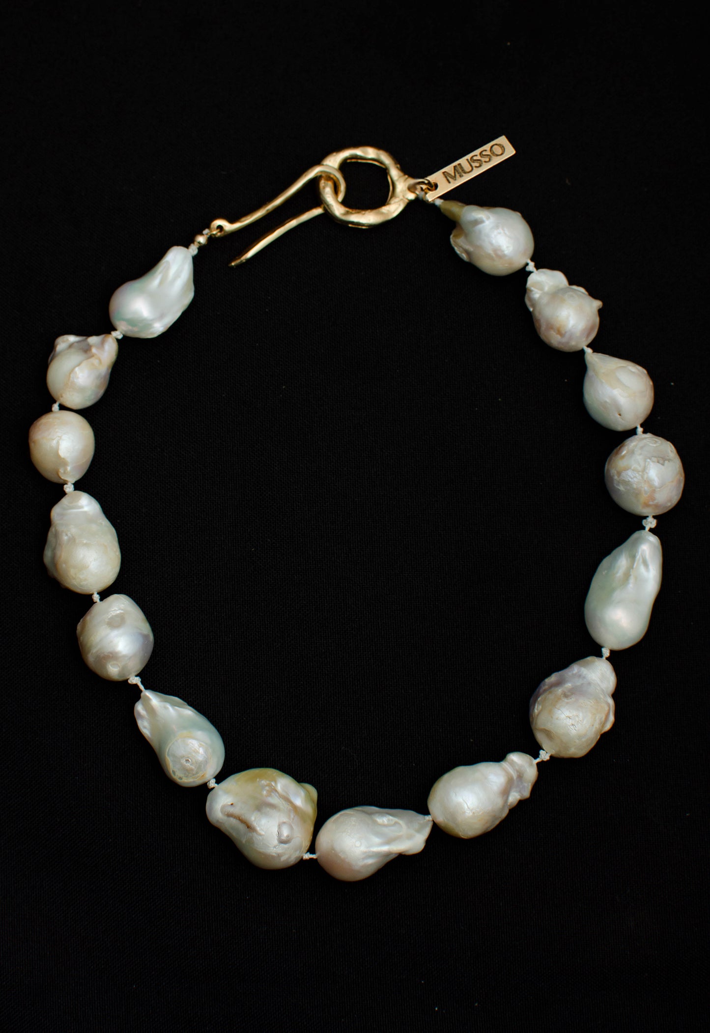 LAI BAROQUE PEARL NECKLACE