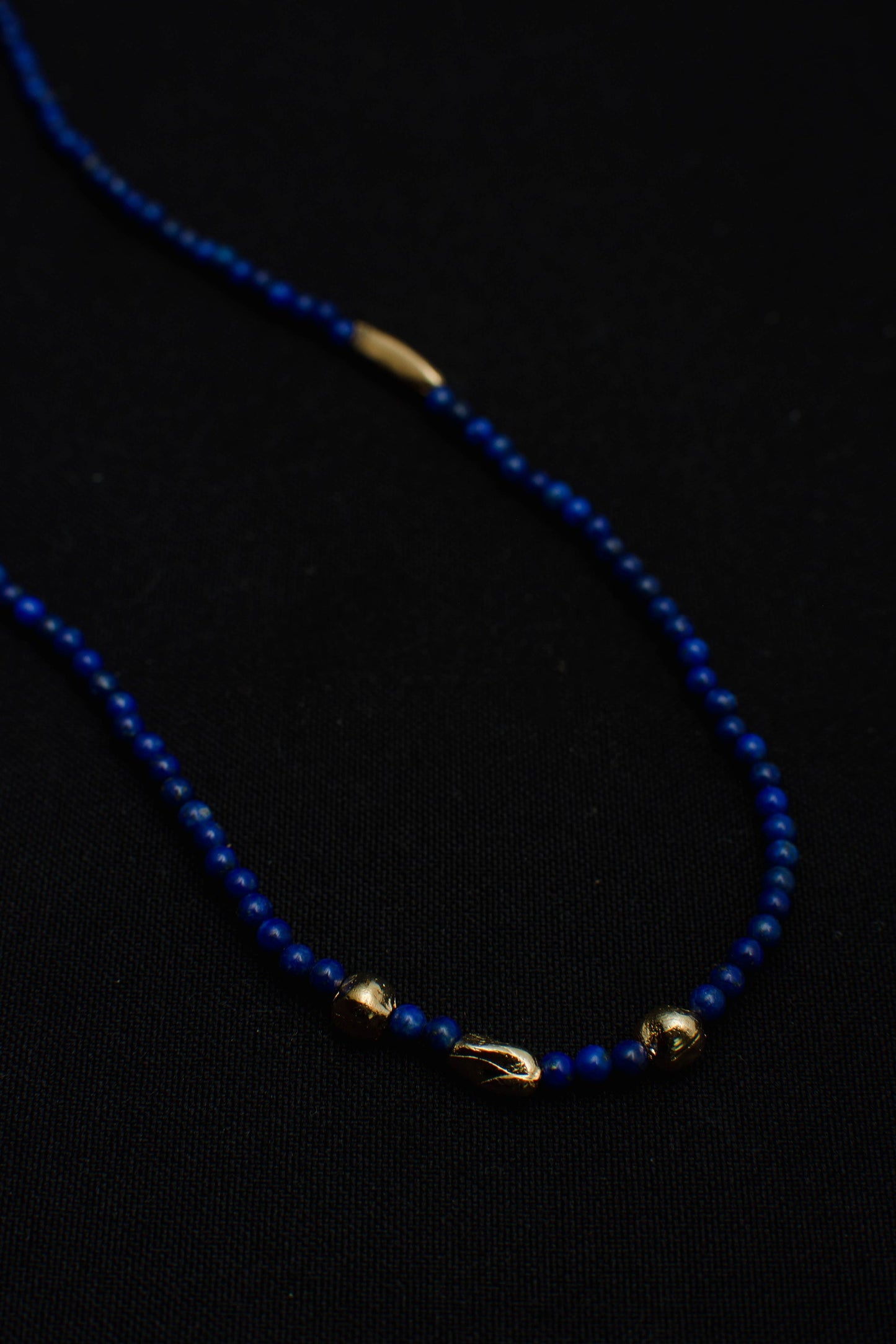 NATURAL LAPISLAZULI NECKLACE